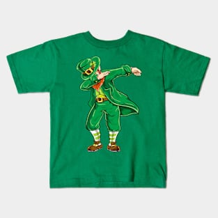 St Patrick's Day Dabbing Leprechaun Kids T-Shirt